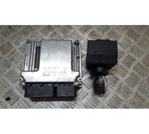MERCEDES CLC W203 компьютер двигателя A6461509577