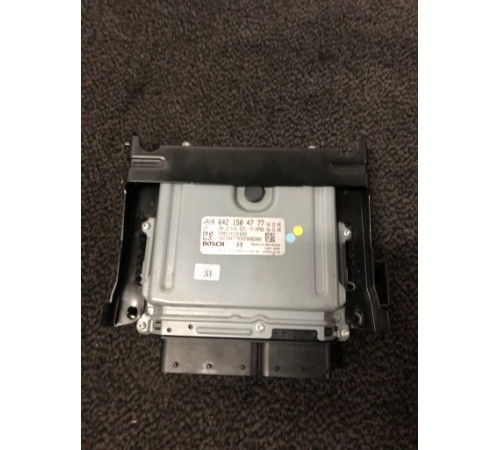 Компьютер двигателя MERCEDES OM642 A6421504777 3, 0V6