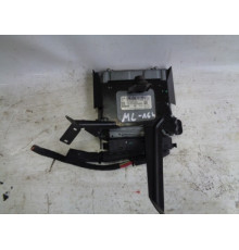 MERCEDES ML W164 05-08 компьютер A6421501779