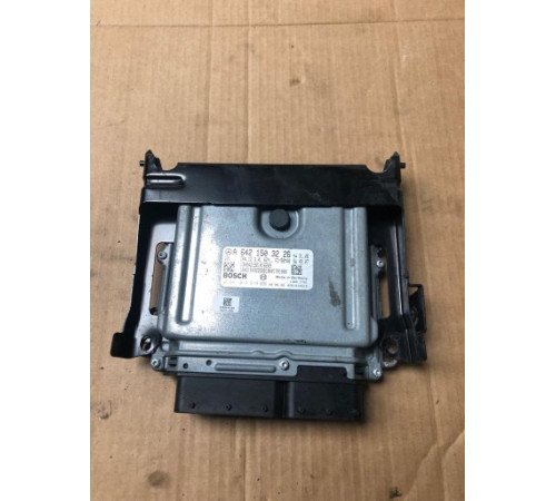 Компьютер двигателя A6421503226 MERCEDES W211 V6 CDI