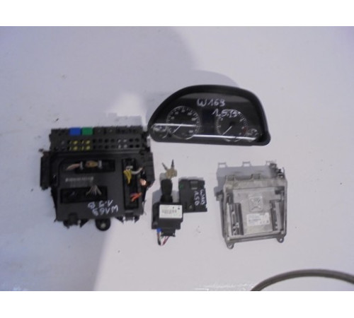 Водитель компьютера двигателя MERCEDES A W169 1.5 B