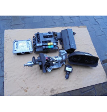 Компьютер двигателя A2661533379 MERCEDES A W169-выс-