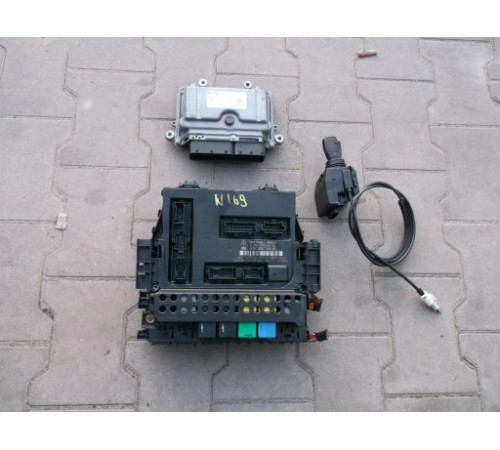 Компьютер двигателя A6401504779 MERCEDES A W169