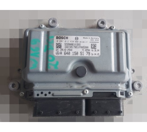 MERCEDES A-KL W169 компьютер двигателя A6401505179
