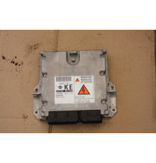 Компьютер двигателя Nissan Almera Tino 2,2 cDI