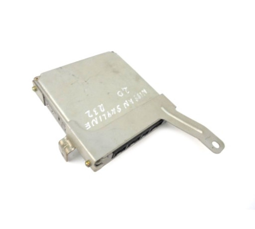 NISSAN SKYLINER R32 компьютер драйвер 2371015U10