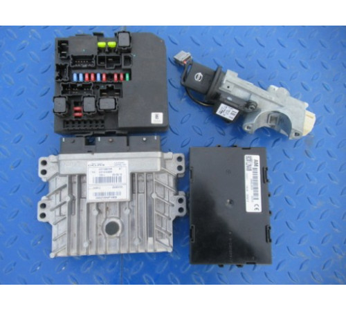 НИССАН NV200 КОМПЬЮТЕР 1.5 DCI 28303726 237100875R