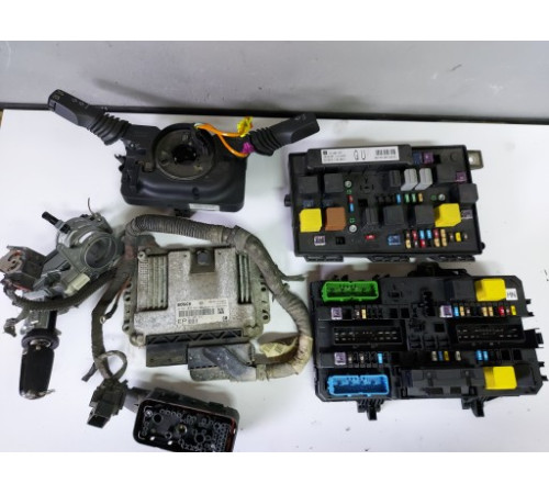 Opel Astra 3 1,9 CDTI компьютер комплект 55205622 DPF