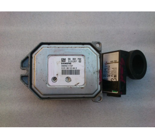 БЛОК УПРАВЛЕНИЯ OPEL ASTRA G ZAFIRA A 1.8 55351752