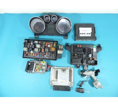 КОМПЬЮТЕР КОМПЛЕКТ 55573539 INSIGNIA 2.0 CDTI ЕВРОПА