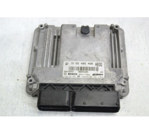 Opel Zafira C 11-16R компьютер двигателя 55485466