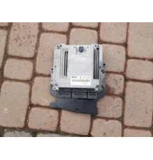 Компьютер двигателя хит III Vivaro B 237103888r
