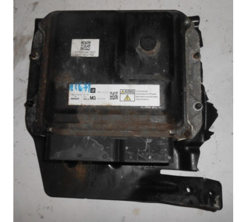OPEL ZAFIRA B ASTRA КОМПЬЮТЕР 98113172 MB2758008176