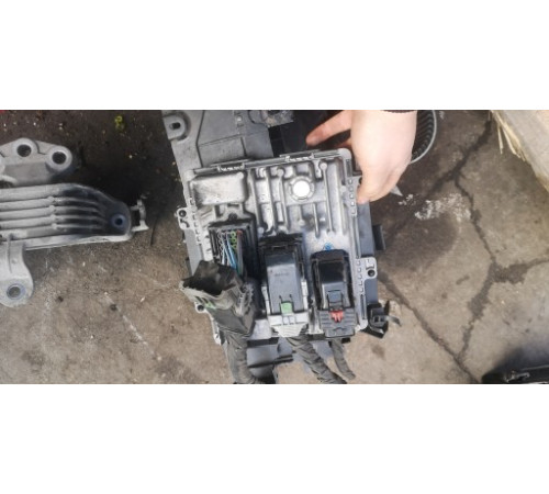 Компьютер двигателя Astra J 1.6 cdti 55484738