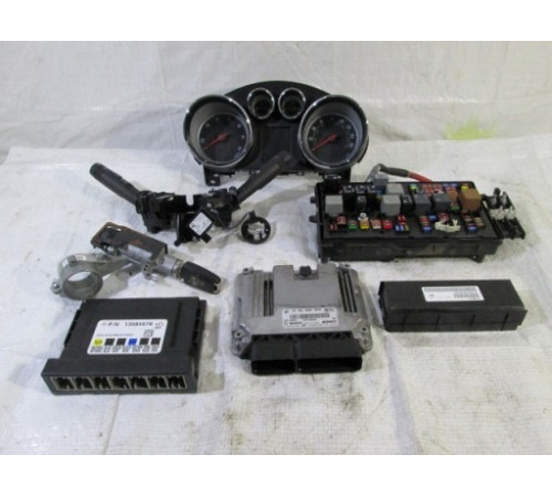 КОМПЬЮТЕР КОМПЛЕКТ ASTRA IV J 2.0 CDTI 55579447