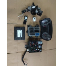 OPEL CORSA E 1.4 T 12668866 12669322 БЛОК УПРАВЛЕНИЯ