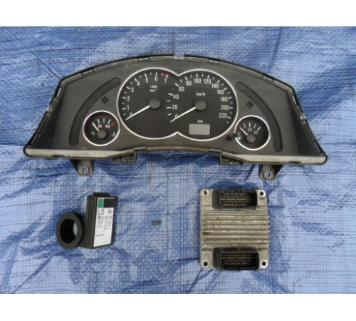 OPEL-запчасти Meriva A компьютер двигателя 1.6 12214830