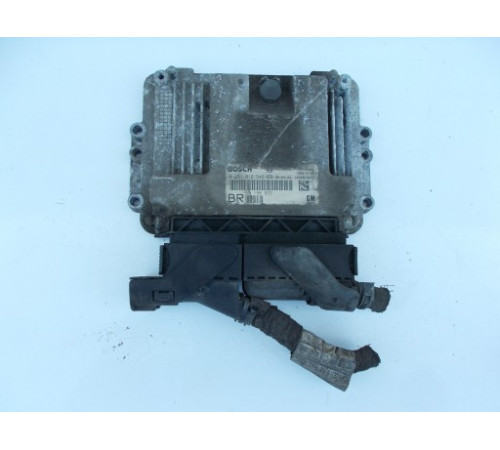 Компьютер Opel Zafira B 0281012549 55198922 BR