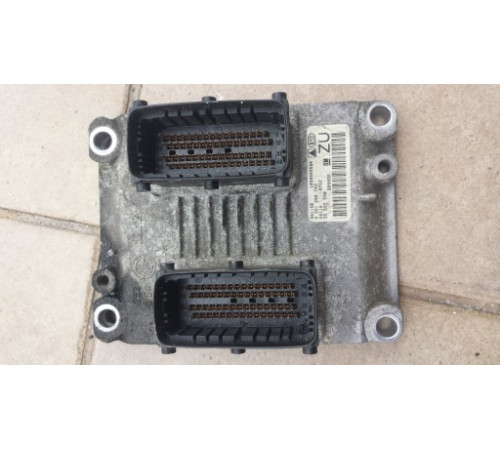 КОМПЬЮТЕР ДВИГАТЕЛЯ OPEL VECTR 0261208743 ZU 55563984