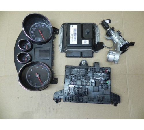 OPEL ASTRA J IV 1.7 CDTI КОМПЬЮТЕР 55579443 СТАРТ
