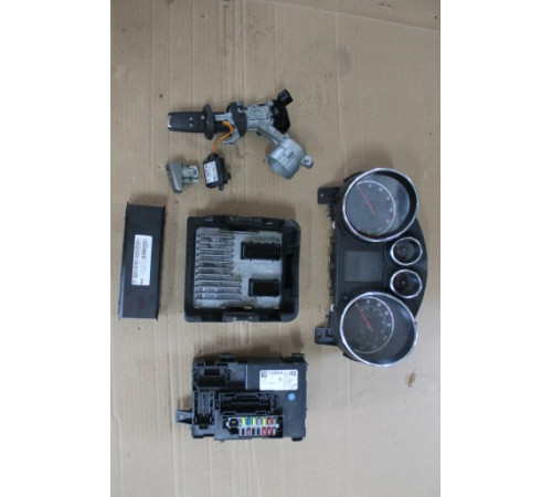 OPEL MERIVA B 1.4 T 12638732 СТАРТОВЫЙ КОМПЛЕКТ