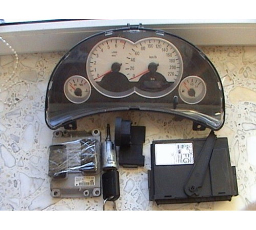 Компьютер Opel Corsa C 0261208393 WB Z10XEP PIN