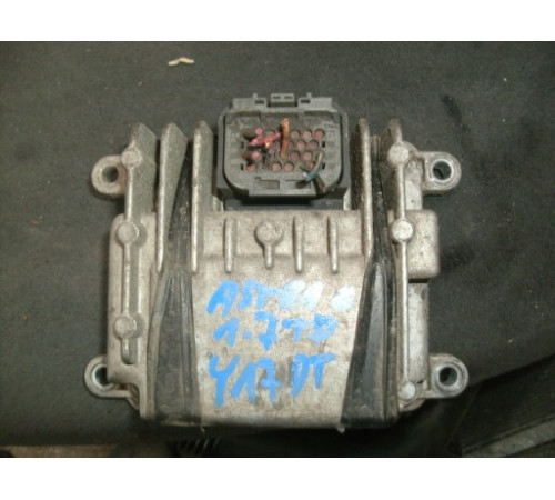 БУ НАСОСА OPEL ASTRA CORSA ISUZU 8971891362