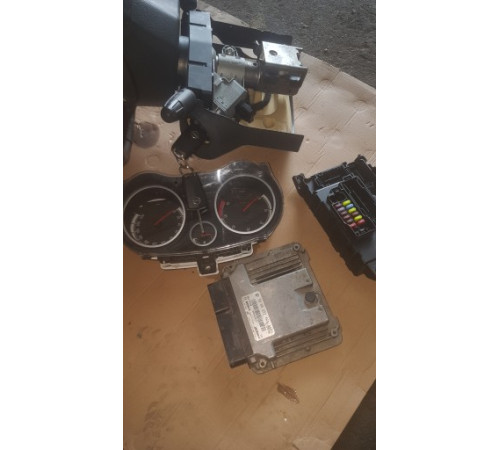 Компьютер драйвер Opel Corsa D 55577463