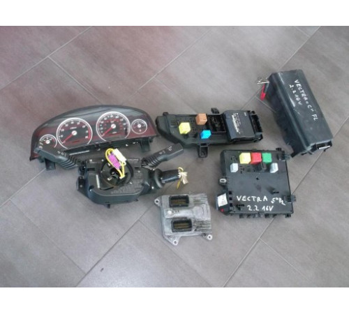 КОМПЬЮТЕР ДВИГАТЕЛЯ OPEL VECTRA C LIFT 2.2 16V-H-