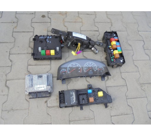 КОМПЬЮТЕР ДВИГАТЕЛЯ Z19DT OPEL VECTRA C LIFT 1.9 CDTI