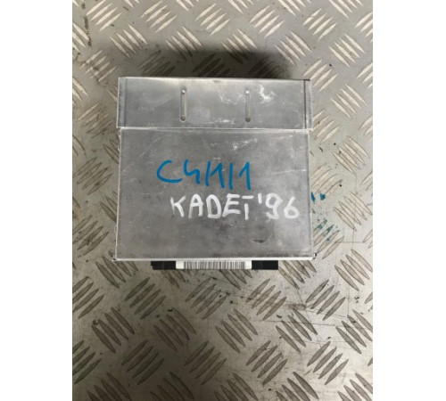 Opel KADETT компьютер двигателя 16132789