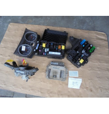 КОМПЬЮТЕР ДВИГАТЕЛЯ Z17DTH OPEL ASTRA 3 1.7 CDTI