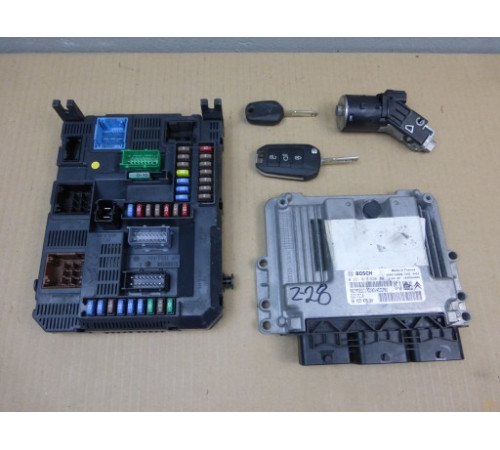 компьютер bsi комплект PEUGEOT 208 HDI 0281019820