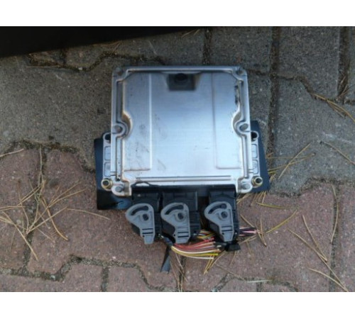 PEUGOET 407 2,2 HDI КОМПЬЮТЕР 0281010773 9644199880