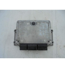 PEUGEOT 607 3.0 V6 01R компьютер двигателя 9639863180