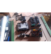 Peugeot 3008 1.6 HDI komputer BSM BSI stacyjka KPL
