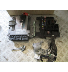 PEUGEOT 4007 2.2 HDI komputer 0281013666