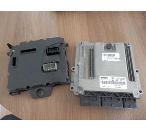 КОМПЬЮТЕР ДРАЙВЕР RENAULT 237102747R 284B15323R