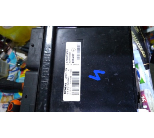 Компьютер двигателя RENAULT S110138000 C без IMMO !!
