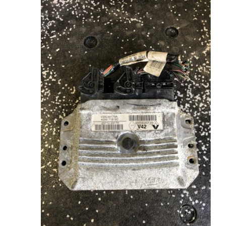 Renault v29034179a компьютер двигателя 237102071r