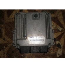 RENAULT КОМПЬЮТЕР 0281013506