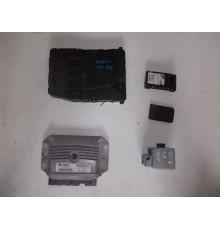 КОМПЬЮТЕР BSI КАРТА RENAULT CLIO III 8200461733
