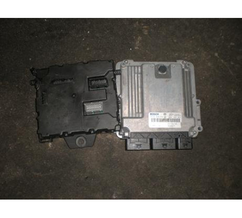 RENAULT КОМПЬЮТЕР 0281030899