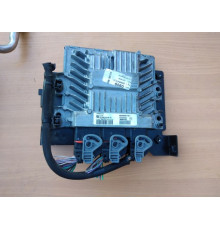 Контроллер компьютера 8200680832 renault kangoo