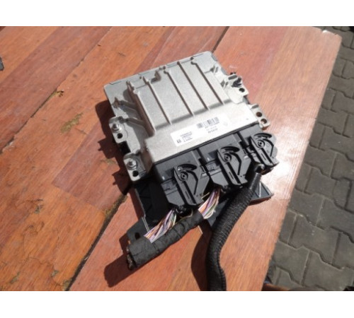 RENAULT MEGANE IV 2016 1,2 TCE КОМПЬЮТЕР 237107336R