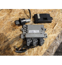 RENAULT THALIA III 2011 1,2 КОМПЬЮТЕР 8201117953