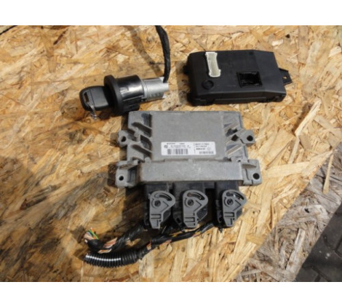 RENAULT THALIA III 2011 1,2 КОМПЬЮТЕР 8201117953