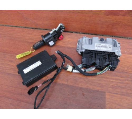 RENAULT TWINGO III 0,9 TCE КОМПЬЮТЕР 237105821R КПЛ