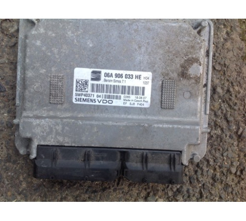 Seat Leon 1.6 BSE компьютер 06A 906 033 HE