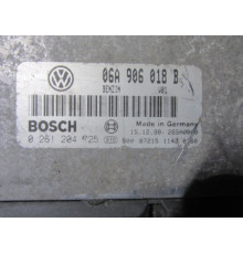 Компьютер Двигателя SEAT 06A906018B 0261204725